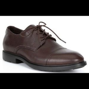 Brand New mens dress shoes, size 9.5